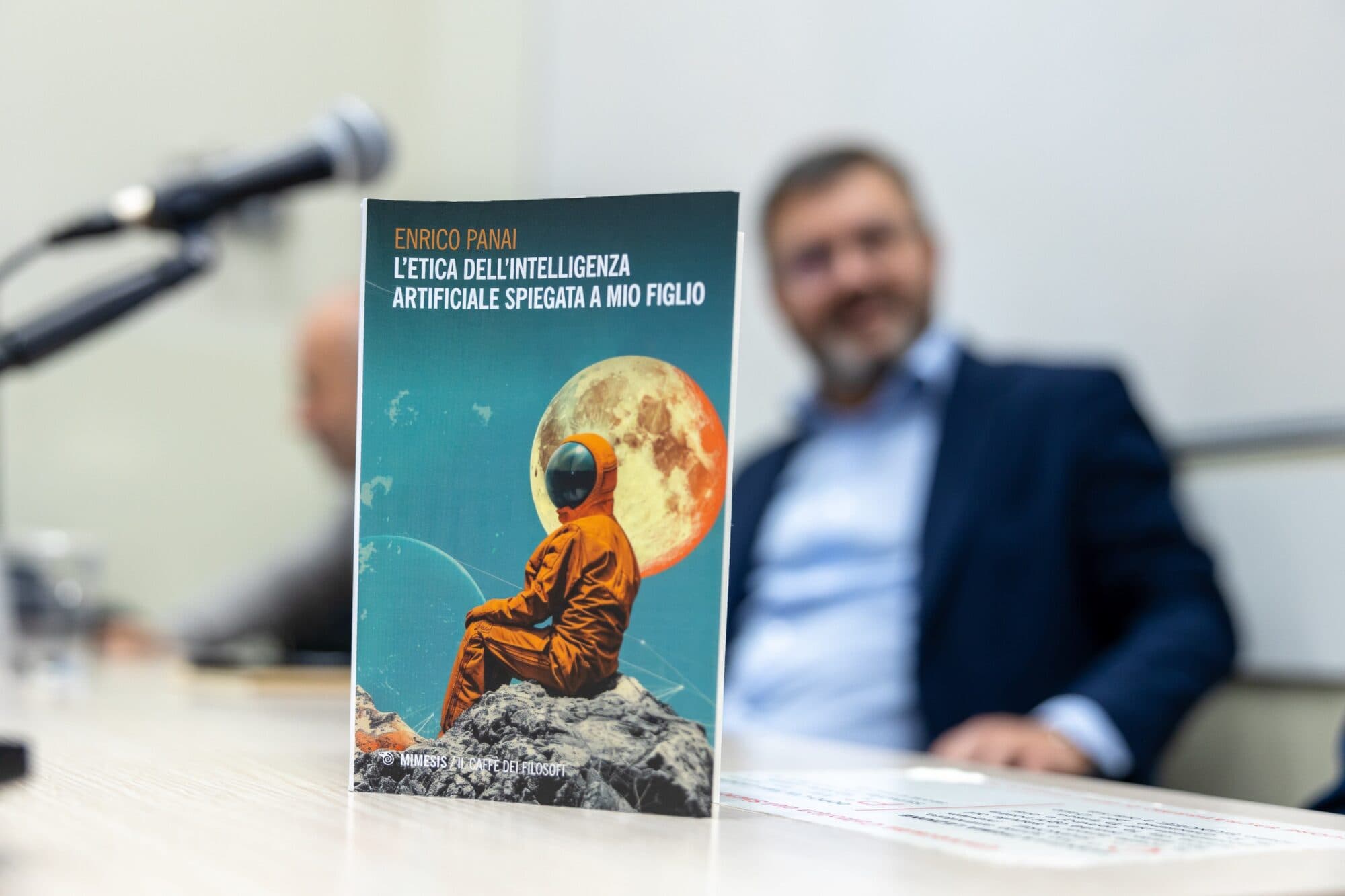 L’etica dell’intelligenza artificiale spiegata a mio figlio: l’intervista a Enrico Panai