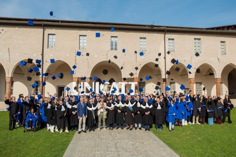Cover Image for La Festa di Laurea nel Campus di Cremona